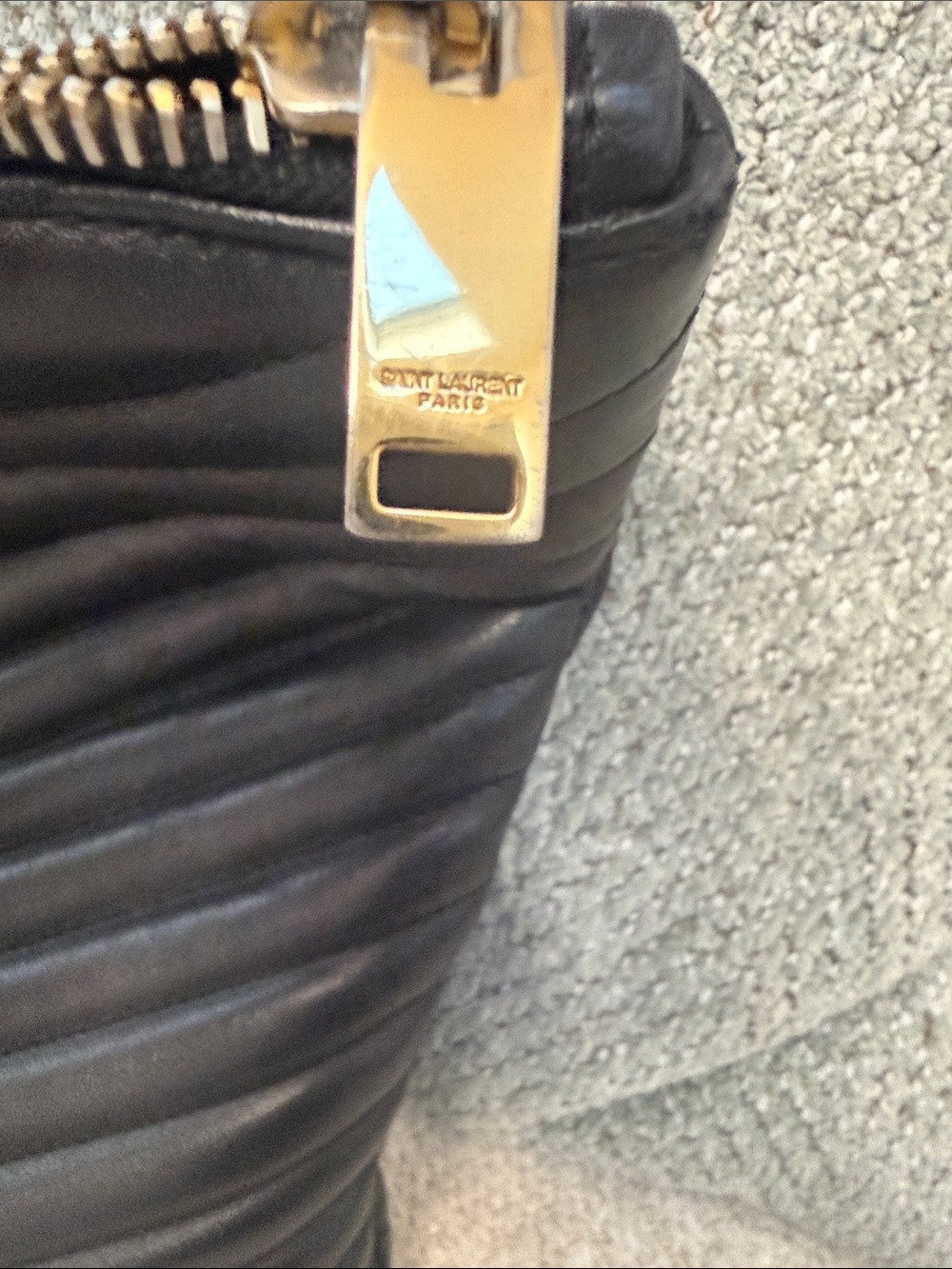 Saint Laurent Black Chevron Quilted Leather clutch/Wristlet with Gold YSL Emblem - Picture 3 of 10